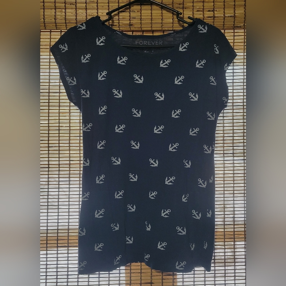 Forever 21 women's navy anchor shirt size small